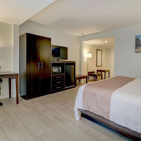 Quality Inn & Suites Lincoln Ngoại thất bức ảnh