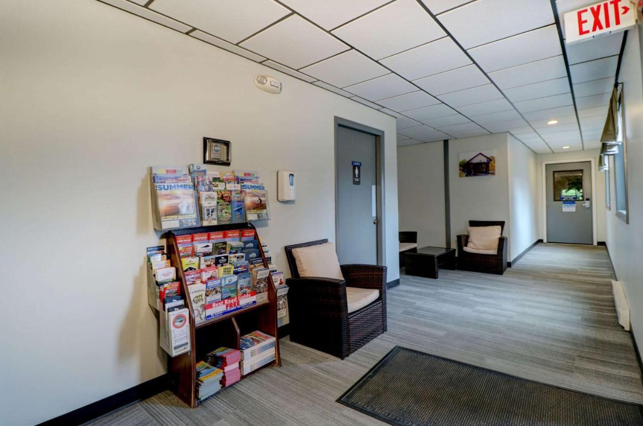 Quality Inn & Suites Lincoln Ngoại thất bức ảnh